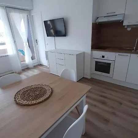 Appartamento T2 Avec Très Belle Vue Sur Le Port De Plaisance Leucate