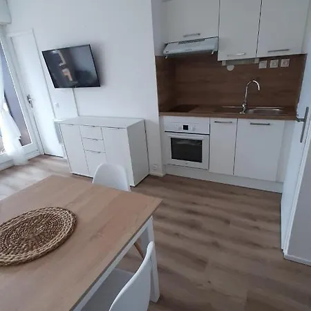 T2 Renove Avec Tres Belle Vue Sur Le Port De Plaisance, Parking Et Wifi Inclus Leucate