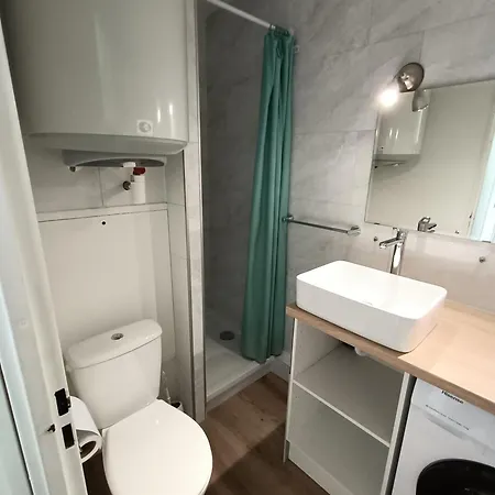 T2 Renove Avec Tres Belle Vue Sur Le Port De Plaisance, Parking Et Wifi Inclus