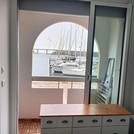Apartment T2 Renove Avec Tres Belle Vue Sur Le Port De Plaisance, Parking Et Wifi Inclus Leucate